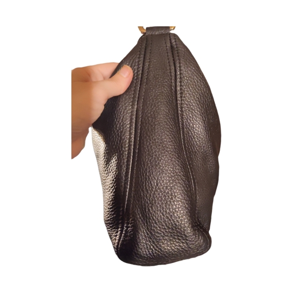 Michael kors large black pebbled handbag - Picture 10 of 10